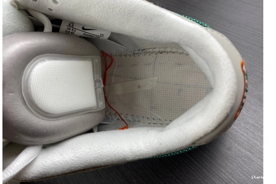 Nike FD0860-001 Low Jarritos Dunk SB 0316